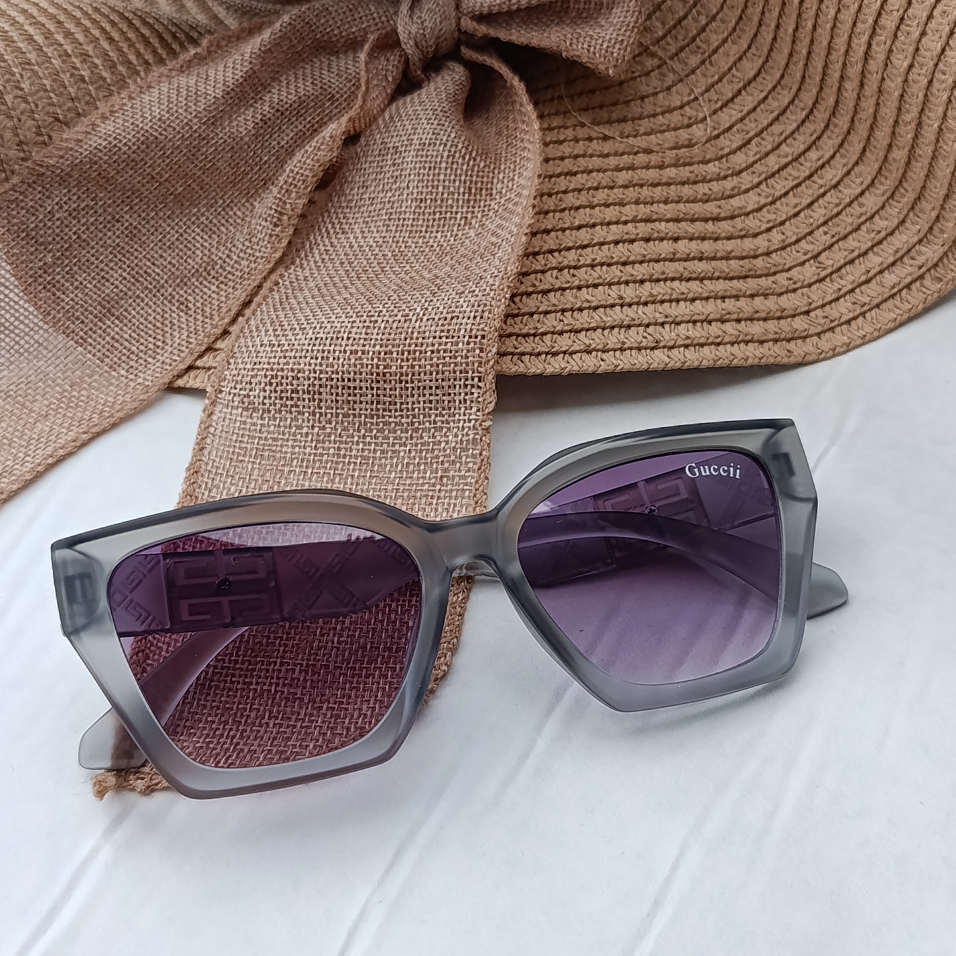 عینک آفتابی زنانه GUCCI فریم گربه ای